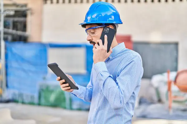 Young Caucasian Man Architect Using Touchpad Talking Smartphone Street — Stockfoto
