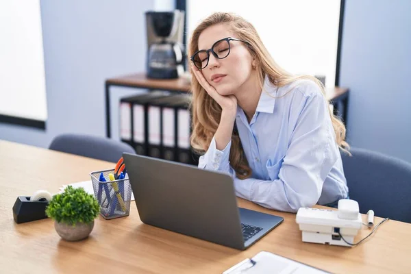 Young Blonde Woman Business Worker Tired Working Office — Stockfoto
