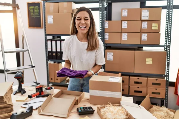 Young Hispanic Woman Working Online Clothe Shop Smiling Laughing Hard — Foto de Stock