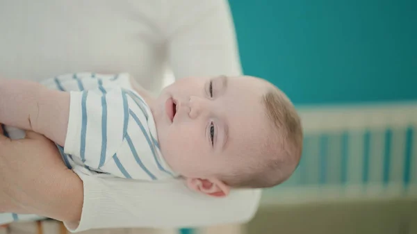Adorable Caucasian Baby Mother Arms Bedroom — Stok fotoğraf