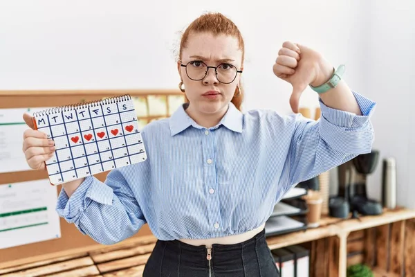 Young Redhead Woman Holding Heart Calendar Office Angry Face Negative — Photo