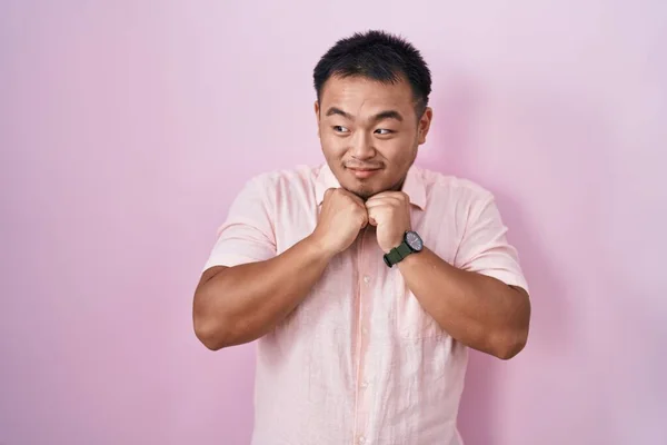 Chinese Young Man Standing Pink Background Laughing Nervous Excited Hands —  Fotos de Stock