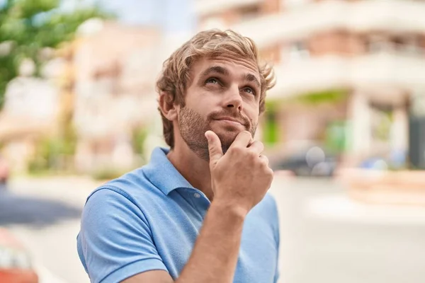 Young Man Standing Doubt Expression Street — Stock Photo, Image