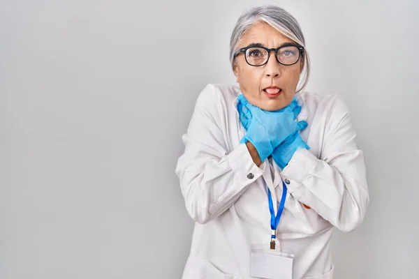 Middle Age Woman Grey Hair Wearing Scientist Robe Shouting Suffocate — Stock Photo, Image