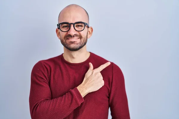 Young Bald Man Beard Standing White Background Wearing Glasses Cheerful — Stock Photo, Image