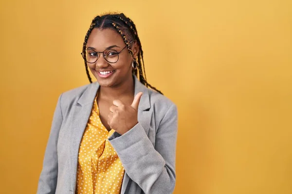 African American Woman Braids Standing Yellow Background Doing Happy Thumbs — ストック写真