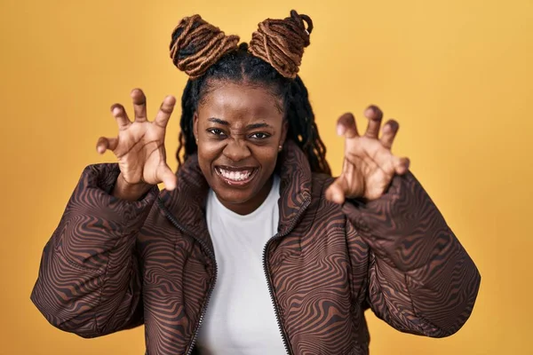 African Woman Braided Hair Standing Yellow Background Smiling Funny Doing — ストック写真