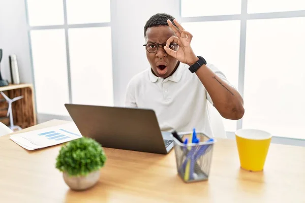 Young African Man Working Office Using Computer Laptop Doing Gesture — Stock Photo, Image