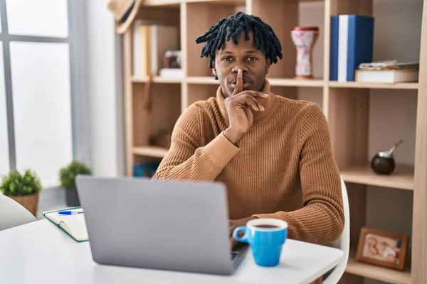 Young African Man Dreadlocks Working Using Computer Laptop Asking Quiet — Stock fotografie