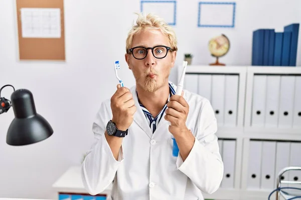 Young Blond Man Working Dentist Clinic Holding Electric Toothbrush Teethbrush — Photo