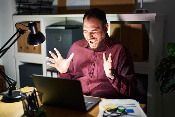 Size Hispanic Man Beard Working Office Night Celebrating Mad Crazy — Foto de Stock