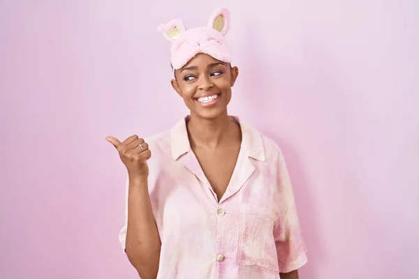 African American Woman Wearing Sleep Mask Pajama Smiling Happy Face — 스톡 사진
