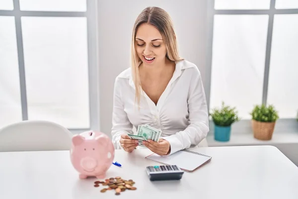 Young Woman Smiling Confident Counting Dollars Home — Foto Stock