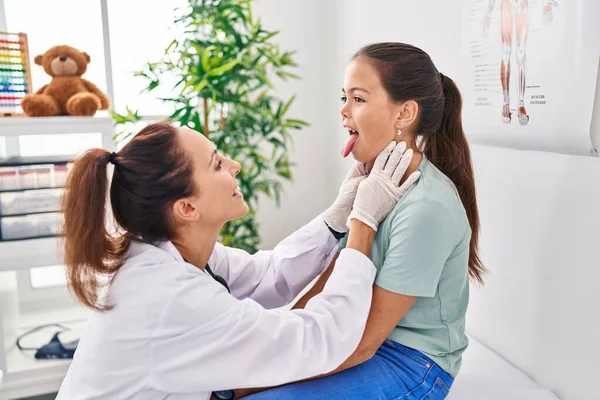 Woman Girl Doctor Patient Examining Throat Clinic — Stok fotoğraf