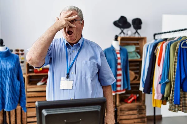 Senior Man Grey Hair Working Manager Retail Boutique Peeking Shock — стоковое фото