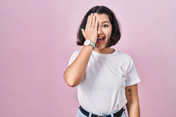 Young Hispanic Woman Wearing Casual White Shirt Pink Background Covering — Stock Photo, Image
