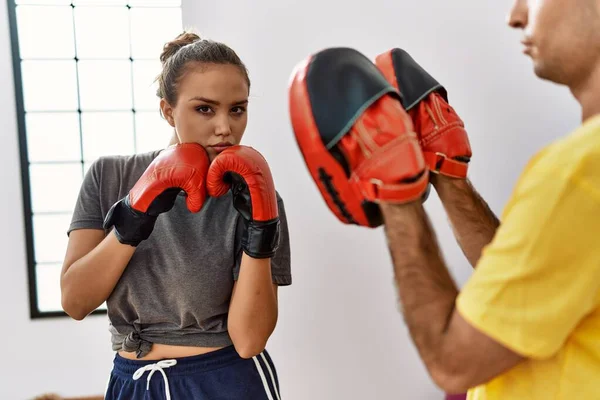 Man Woman Couple Concentrate Boxing Sport Center — Photo