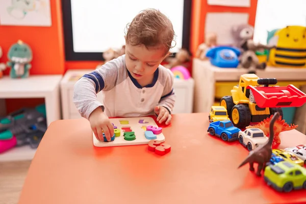 Adorable Caucasian Boy Playing Maths Puzzle Game Kindergarten — Stock Photo, Image