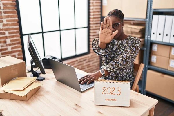 Beautiful Black Doctor Woman Working Small Business Commerce 2023 Open — Stockfoto