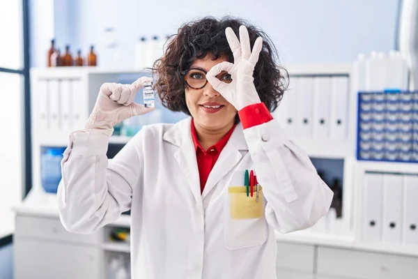 Hispanic Doctor Woman Curly Hair Holding Vaccine Smiling Happy Doing — Fotografia de Stock