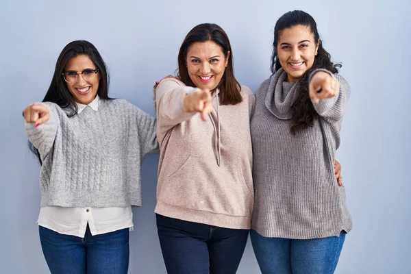 Mother Two Daughters Standing Blue Background Pointing You Camera Fingers — Stock Photo, Image