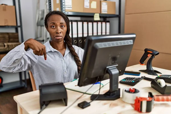 African Woman Working Small Business Ecommerce Pointing Looking Sad Upset — Stok fotoğraf