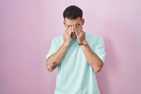 Handsome Hispanic Man Standing Pink Background Rubbing Eyes Fatigue Headache — Stock Photo, Image