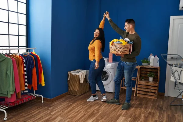 Man Woman Couple Holding Basket Clothes Dancing Laundry Room — Stock Photo, Image