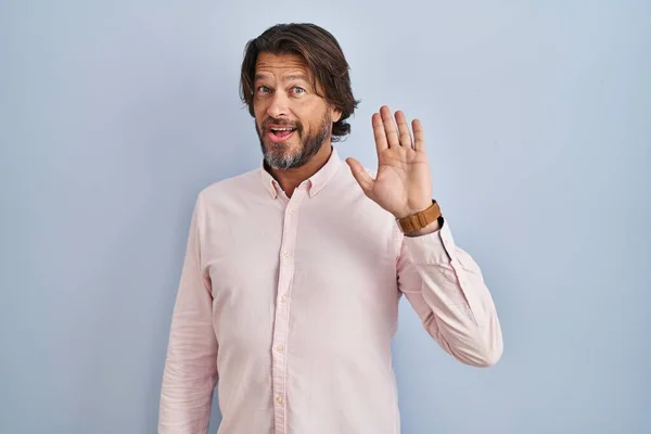 Handsome Middle Age Man Wearing Elegant Shirt Background Waiving Saying — Zdjęcie stockowe