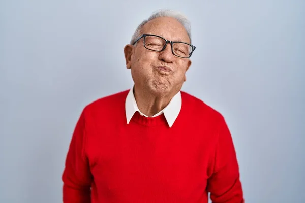 Senior Man Grey Hair Standing Isolated Background Puffing Cheeks Funny — Stockfoto