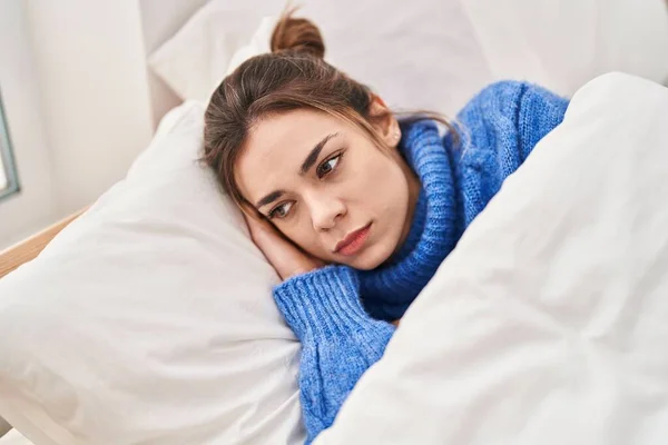 Young Beautiful Hispanic Woman Lying Bed Worried Expression Bedroom — Stockfoto