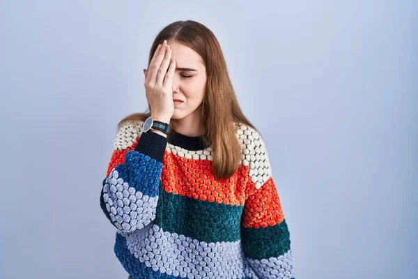 Young Hispanic Girl Standing Blue Background Yawning Tired Covering Half — Photo