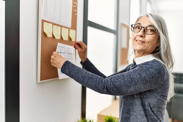 Middle Age Grey Haired Woman Business Worker Standing Office — Stock Photo, Image