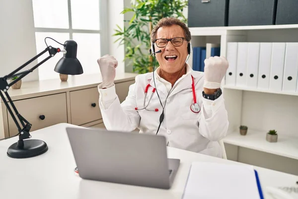 Senior Doctor Man Working Online Appointment Celebrating Surprised Amazed Success — Stock Photo, Image