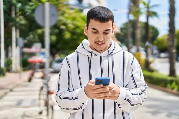 Young Man Using Smartphone Street — Photo
