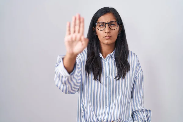 Young Hispanic Woman Wearing Glasses Doing Stop Sing Palm Hand — Stock Photo, Image