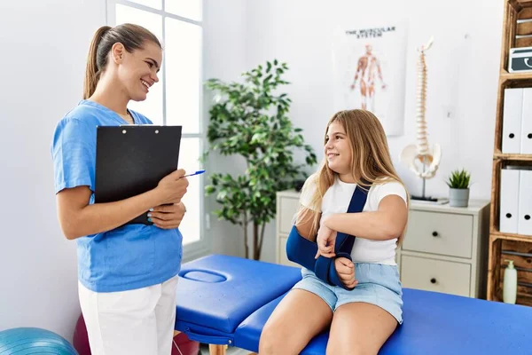 Woman Girl Physiotherapist Patient Sling Arm Having Rehab Session Physiotherapy — Stock Photo, Image