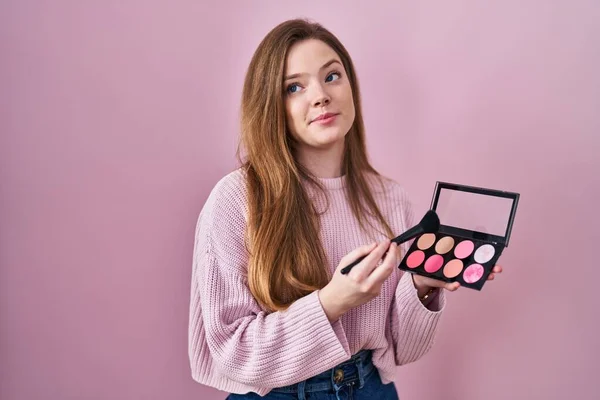 Young Caucasian Woman Holding Makeup Brush Blush Palette Smiling Looking — Stock Photo, Image