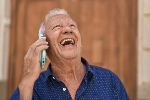 Senior Grey Haired Man Smiling Confident Talking Smartphone Street — Stockfoto