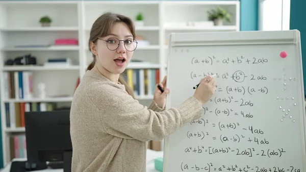 Young Blonde Woman Teacher Explaining Maths Lesson Library University — Stock Photo, Image