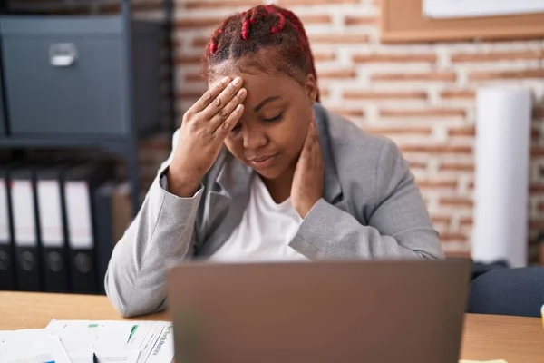 African American Woman Business Worker Stressed Working Office — Stock Photo, Image