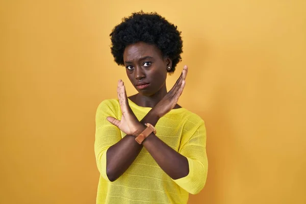 African Young Woman Standing Yellow Studio Rejection Expression Crossing Arms — Foto de Stock