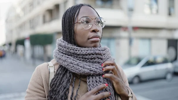 African Woman Putting Scarf Cold Weather Street — Zdjęcie stockowe