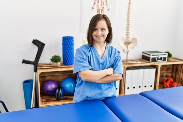 Brunette Woman Syndrome Working Physiotherapy Clinic — Stock Photo, Image