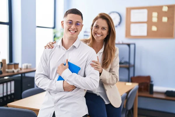 Man Woman Business Workers Holding Touchpad Hugging Each Other Office — Stock Photo, Image