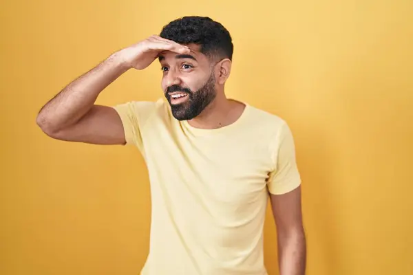 Hispanic Man Beard Standing Yellow Background Very Happy Smiling Looking — Foto de Stock