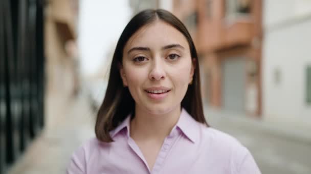 Young Hispanic Woman Smiling Confident Doing Photo Gesture Hands Street — Vídeos de Stock