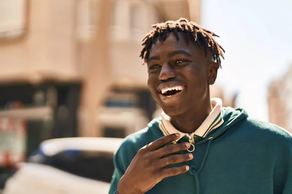 African American Man Smiling Confident Speaking Street — Foto de Stock
