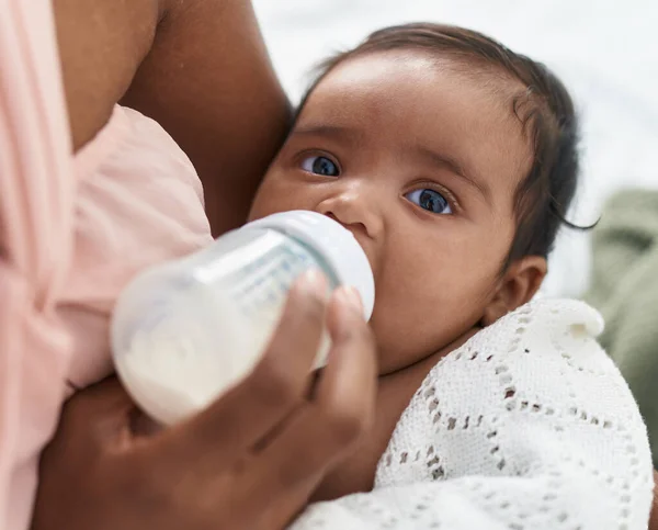 African American Baby Sucking Feeding Bottle Bedroom — Stock fotografie