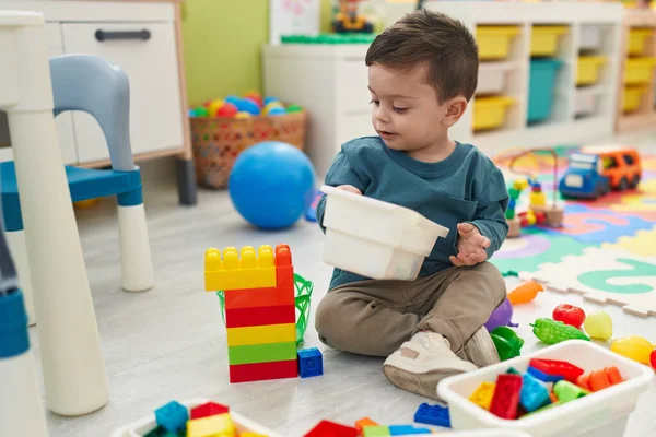 Adorable Hispanic Boy Playing Construction Blocks Sitting Floor Kindergarten — Stockfoto